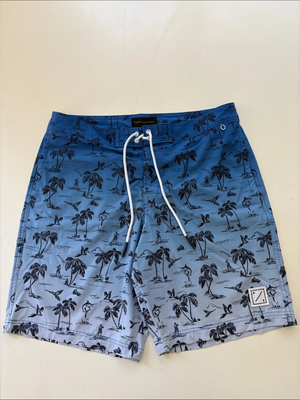 American Eagle Outfitters Blue Ombré Palm Tree Swim Shorts Mens Large